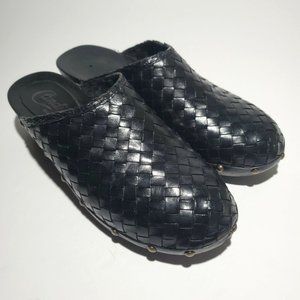 Candie's Womens Size 5 Clogs Weave Design Studded Leather Slip on Comfort Work